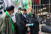 تجدید بیعت همدانی‌ها با آرمان‌های امام راحل(ره) همزمان با تجلیل از خانواده شهدای سادات به مناسبت عید غدیرخم